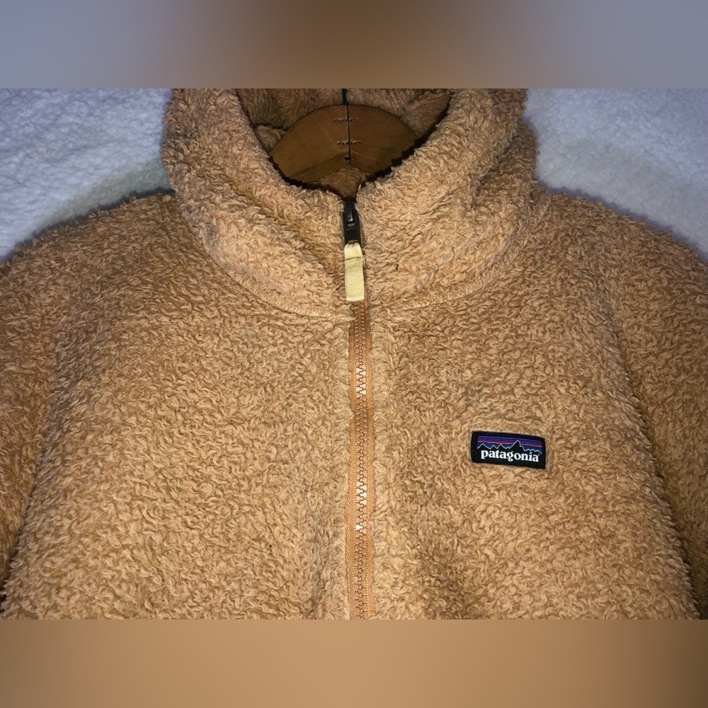 Patagonia Los Gatos Jacket youth girls XL Camel high pile fleece cozy hike - Picture 3 of 13